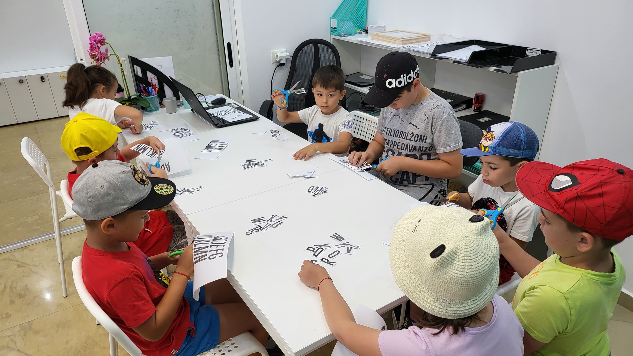 298151657_1069955937049390_225095119011597088_n